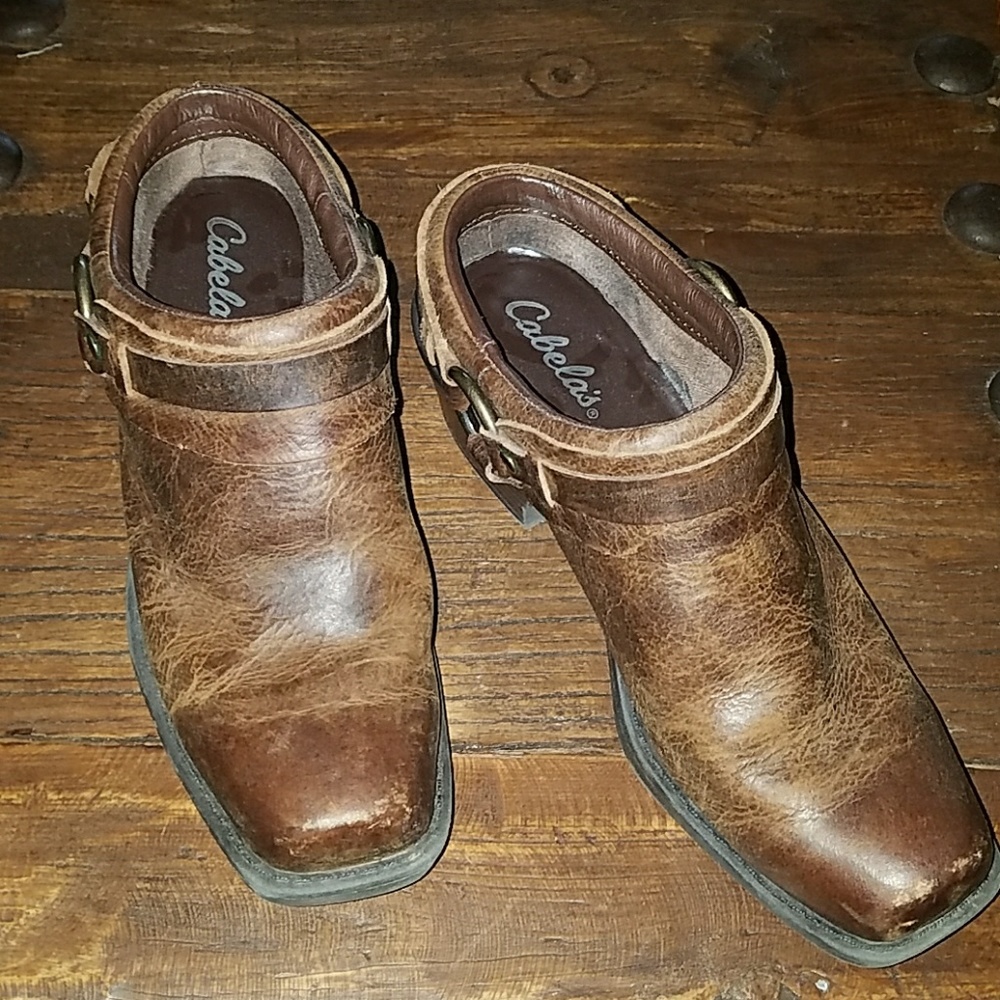 CABELAS LEATHER ANKLE BOOTS👞